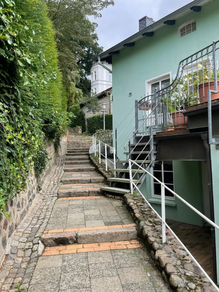 Entdecken Sie das Blankeneser Treppenviertel: Ein einzigartiges Wohnparadies in Hamburg 4