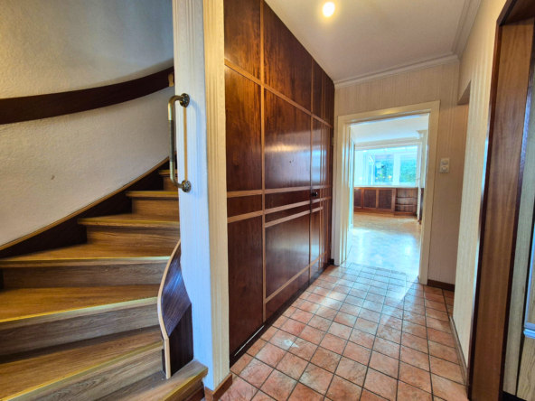 6ee21f28-b83c-47c9-9d79-d858ee311a92