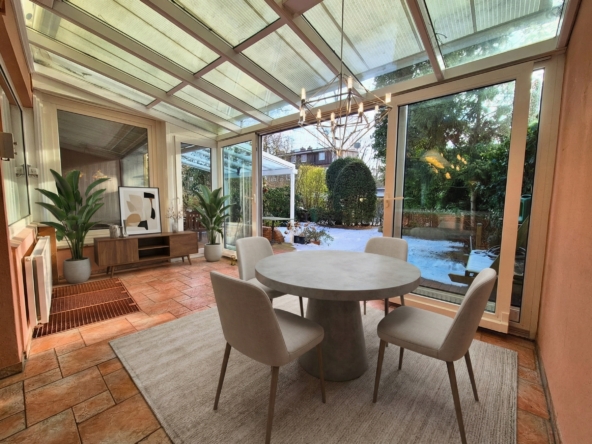 L9i8tXgN852O5jHCVXavTransformType.HOMESTAGING_MODERN_f7f00deb-b5ab-4ce0-ad1a-86b1f167ba1c_FvtpurRdcSy6c6rzzlKQM_w8GaXVIV